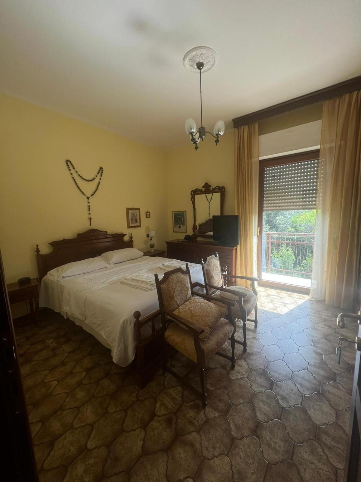 Affittacamere Da Elio E Renata Calvi dell' Umbria Экстерьер фото